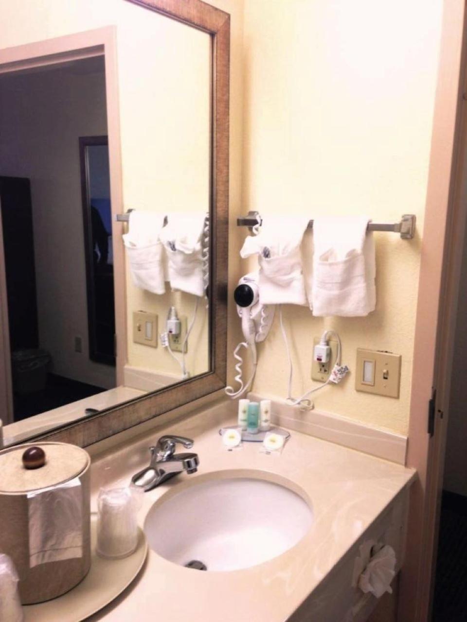 Comfort Inn & Suites Ftjackson Maingate Columbia Eksteriør bilde